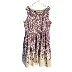 TALBOTS Woman's sleeveless dress Has pockets size 16